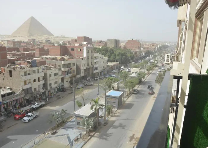 Pyramids Inn View Le Caire