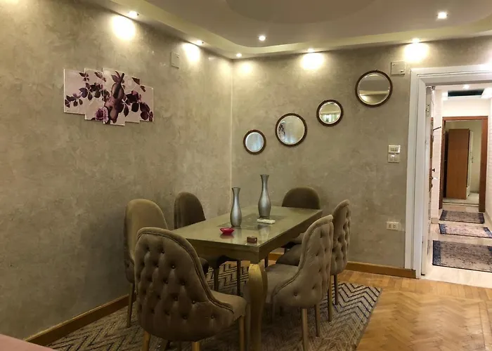 Elegant Apartment In The Nile Valley Cairo