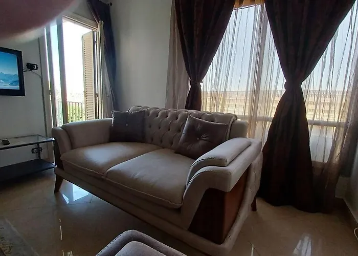 Comfortable, Safty Place And Strategic Location,Near To Ein Shams And Elazhar University, 150 Meter To Technical Milatry College And Medical College Apartamento Cairo