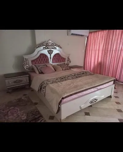 شقه بالدقي شارع مصدق Cairo