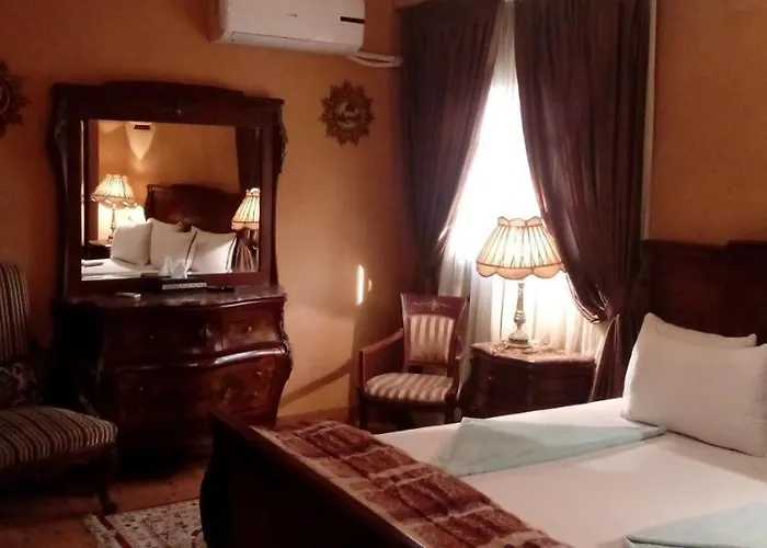 Pyramids Kingdom Inn Cairo