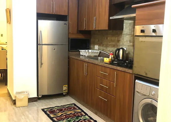 Zamalek Home 2 Bedroom Cozy, Spacious With Gourmet Kitchen El El Cairo admite animales