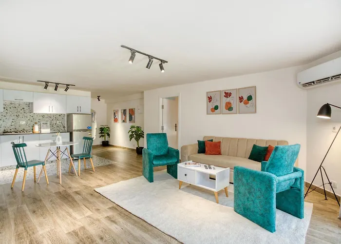 New Cairo Apartment In Front Of Garden 8 Mall