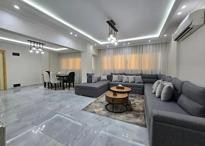 Comfy 2 Bedrooms Apartment In Cairo 94S